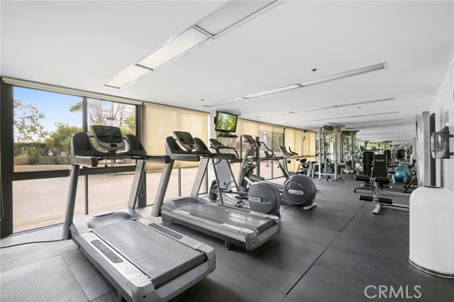 Detail Gallery Image 42 of 65 For 222 Monterey Rd #1603,  Glendale,  CA 91206 - 2 Beds | 2 Baths