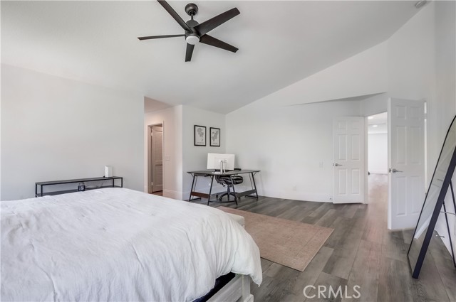 19416 Shadow Oak Drive, Lake Forest CA: https://media.crmls.org/medias/892e32e5-81ad-4a5a-85a3-80a7564445ea.jpg