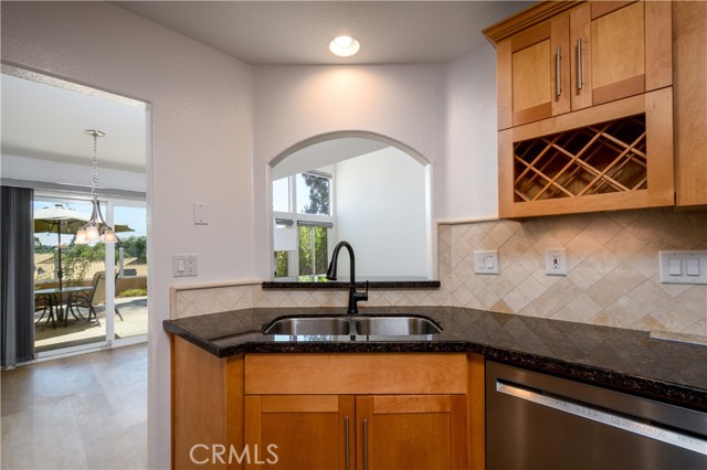 Detail Gallery Image 11 of 30 For 17 via Athena, Aliso Viejo,  CA 92656 - 2 Beds | 2/1 Baths