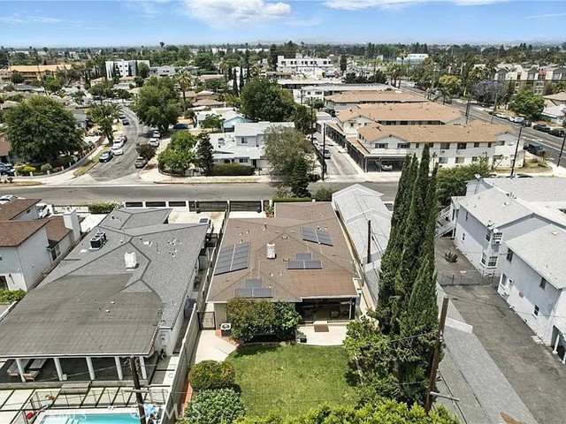 Detail Gallery Image 28 of 29 For 12516 Archwood St, North Hollywood,  CA 91606 - 3 Beds | 3 Baths