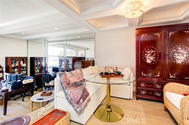 Detail Gallery Image 17 of 45 For 5201 Marina Pacifica S, Long Beach,  CA 90803 - 2 Beds | 2/1 Baths