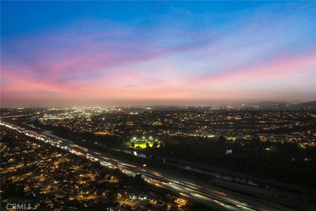 https://media.crmls.org/medias/8930119b-8d2c-461c-91e2-b953d72b72a7.jpg?preset=X-Large