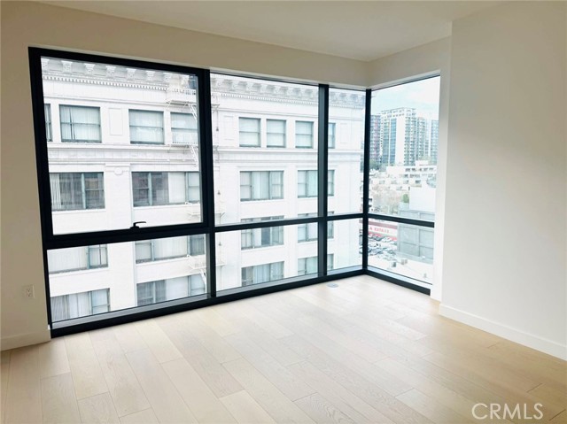 Detail Gallery Image 6 of 20 For 400 S Broadway #1012,  Los Angeles,  CA 90013 - 1 Beds | 1 Baths