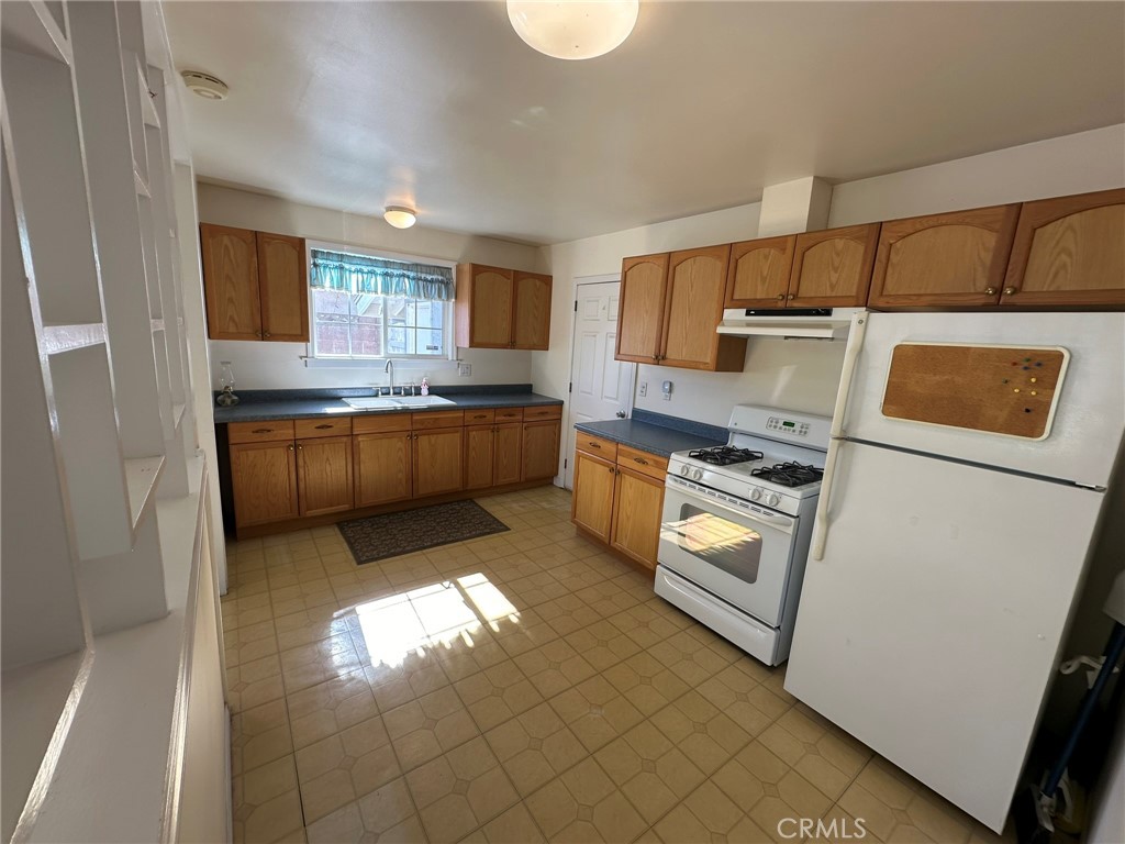 8930Bbd1 9C5C 4366 9E7E A31C1898Ef48 1130 W Kamala Street, Oxnard, Ca 93033 &Lt;Span Style='BackgroundColor:transparent;Padding:0Px;'&Gt; &Lt;Small&Gt; &Lt;I&Gt; &Lt;/I&Gt; &Lt;/Small&Gt;&Lt;/Span&Gt;