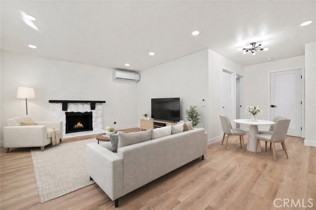 Detail Gallery Image 3 of 24 For 21209 De La Guerra St, Woodland Hills,  CA 91364 - 1 Beds | 1 Baths