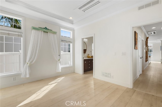 Detail Gallery Image 21 of 42 For 252 Mayflower Dr, Newport Beach,  CA 92660 - 2 Beds | 2 Baths