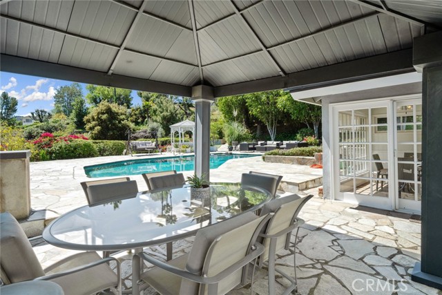 Detail Gallery Image 40 of 53 For 4420 Conchita, Tarzana,  CA 91356 - 4 Beds | 3 Baths