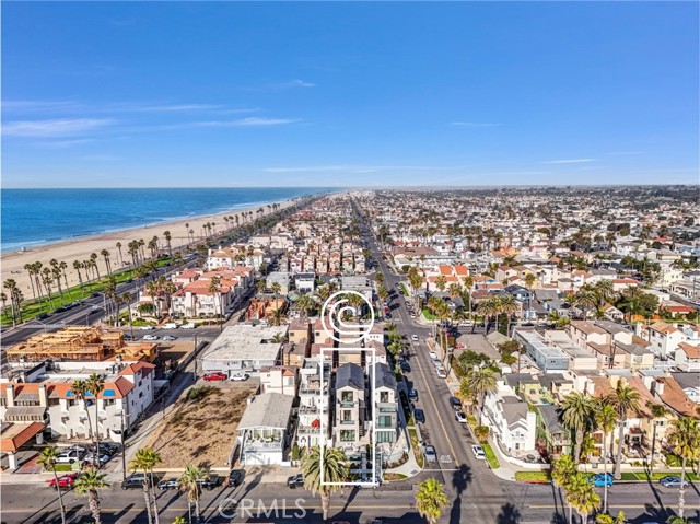 Detail Gallery Image 1 of 45 For 125 8th St, Huntington Beach,  CA 92648 - 3 Beds | 3/1 Baths