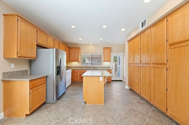 Detail Gallery Image 15 of 52 For 6342 Sunfield Ct, Riverside,  CA 92504 - 4 Beds | 2/1 Baths