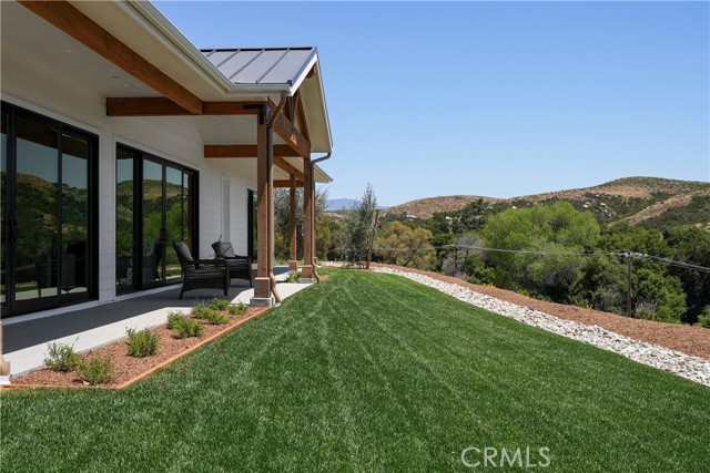 38721 Calle De Toros, Temecula CA: https://media.crmls.org/medias/8932c3ee-7d01-4e89-81ba-6f7bd6db4195.jpg
