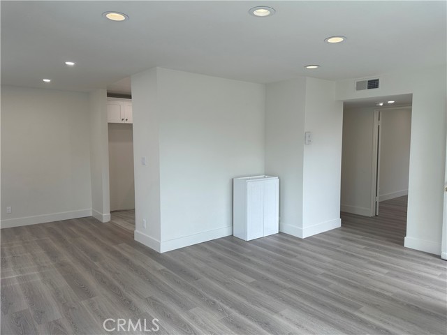Detail Gallery Image 10 of 16 For 219 E Maple St #6,  Glendale,  CA 91205 - 3 Beds | 2 Baths