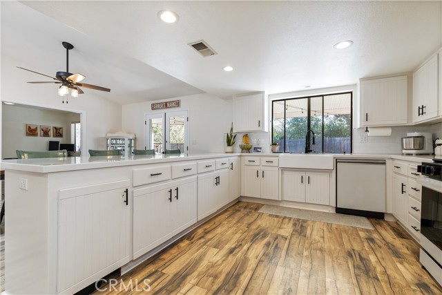 Detail Gallery Image 17 of 53 For 2466 Beechwood Dr, Paso Robles,  CA 93446 - 4 Beds | 3 Baths