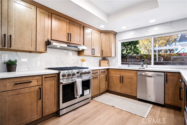 Detail Gallery Image 11 of 43 For 25496 Coral Wood St, Lake Forest,  CA 92630 - 5 Beds | 3 Baths