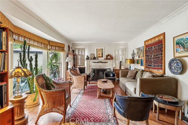 5603 Heatherdale Drive, Los Angeles CA: https://media.crmls.org/medias/8934f2de-00a3-4c4d-be7d-db090772af16.jpg