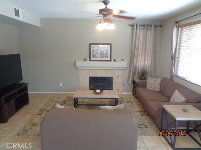 32501 Sprucewood Way, Lake Elsinore CA: https://media.crmls.org/medias/89350ea4-2e4b-4510-85f1-b3c9ca5298a5.jpg