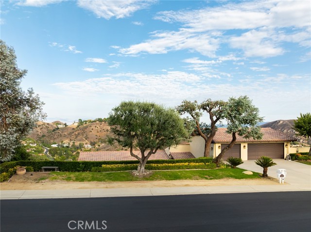 34 sage, Bell Canyon CA: https://media.crmls.org/medias/8935559c-2272-4c06-9d72-05217b941a80.jpg