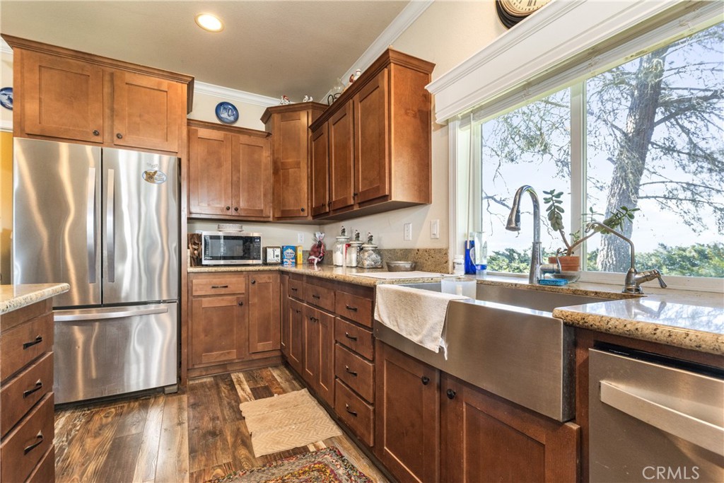 2023 Twelve Oaks Drive