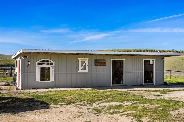 Detail Gallery Image 26 of 53 For 7491 Kingsbury Road, Templeton,  CA 93465 - 8 Beds | 6/1 Baths