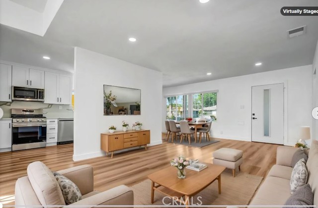 Detail Gallery Image 8 of 39 For 1200 S Castlegate, Compton,  CA 90221 - 4 Beds | 3 Baths