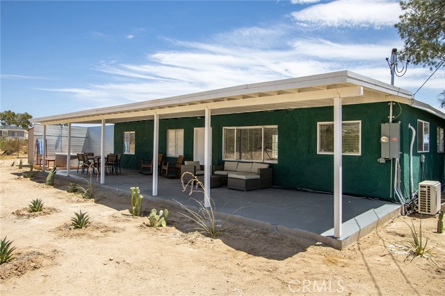 4574 Avenida Del Sol, Joshua Tree CA: https://media.crmls.org/medias/8938bf1f-6b6d-4c49-a3b0-8758687315b5.jpg