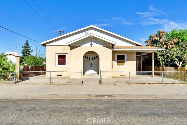 900 Sonora Street, Madera CA: https://media.crmls.org/medias/89398fbe-48c6-4e72-b645-214ea46e8a05.jpg