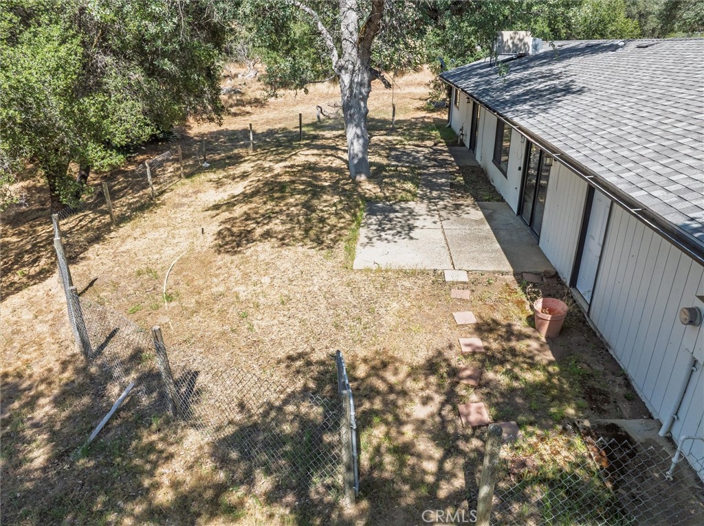 https://media.crmls.org/medias/8939d214-5995-43b7-b1ee-90c4c2eb1aca.jpg?preset=X-Large