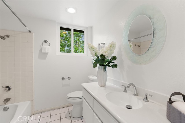 15539 Feldspar Drive, Chino Hills CA: https://media.crmls.org/medias/893abfc8-51b1-44f9-891f-66c09a2d6231.jpg
