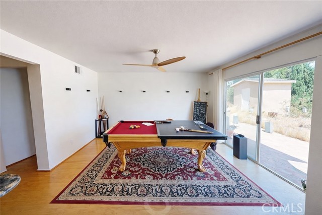 Detail Gallery Image 8 of 24 For 5637 Redwood, Palmdale,  CA 93551 - 3 Beds | 2/1 Baths