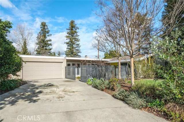 Detail Gallery Image 3 of 39 For 1264 W Celeste, Fresno,  CA 93711 - 4 Beds | 3 Baths