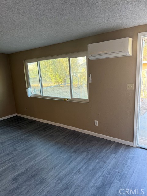 6030 Ocotillo, 29 Palms CA: https://media.crmls.org/medias/893b7aa0-89ab-4373-8272-cff2c4e4ed5f.jpg