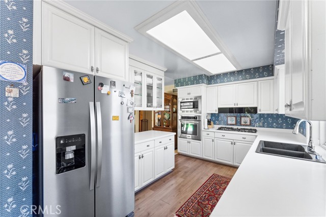 19302 Maynard Way, North Tustin CA: https://media.crmls.org/medias/893b8e21-8d0e-4c0a-b30c-2f05cdb185bb.jpg