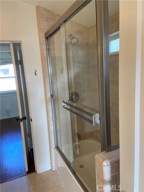 Detail Gallery Image 2 of 23 For 435 1/2 Heliotrope, Corona Del Mar,  CA 92625 - 2 Beds | 1 Baths