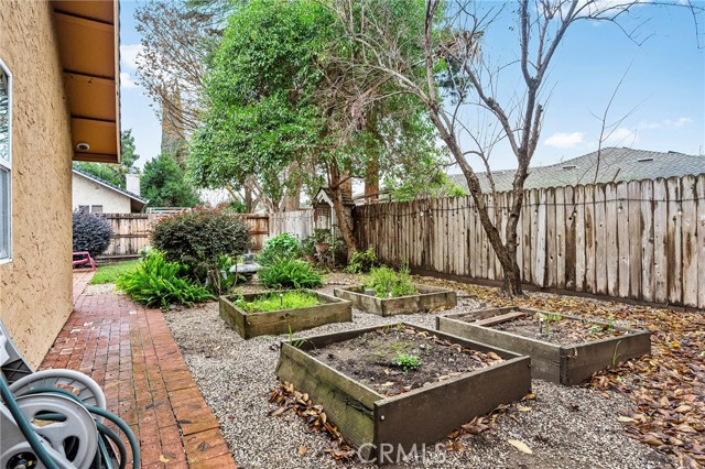 Detail Gallery Image 38 of 48 For 14 Knotts Glen Ct, Chico,  CA 95926 - 3 Beds | 2 Baths