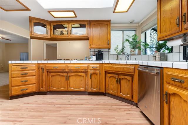 3419 Crest Drive, Bakersfield CA: https://media.crmls.org/medias/893c369d-fa3f-47eb-b440-4928df8b14cc.jpg