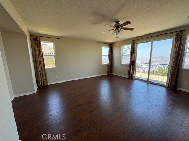 Detail Gallery Image 38 of 53 For 16034 Skyridge Dr, Riverside,  CA 92509 - 4 Beds | 4 Baths