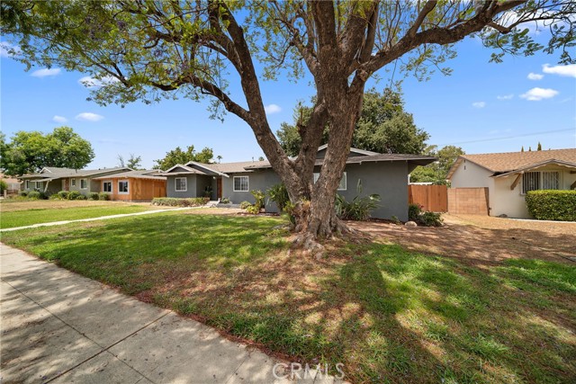 22353 Roscoe Boulevard, West Hills CA: https://media.crmls.org/medias/893d5e3f-7a71-4cb4-8a24-a6b40f8552a5.jpg