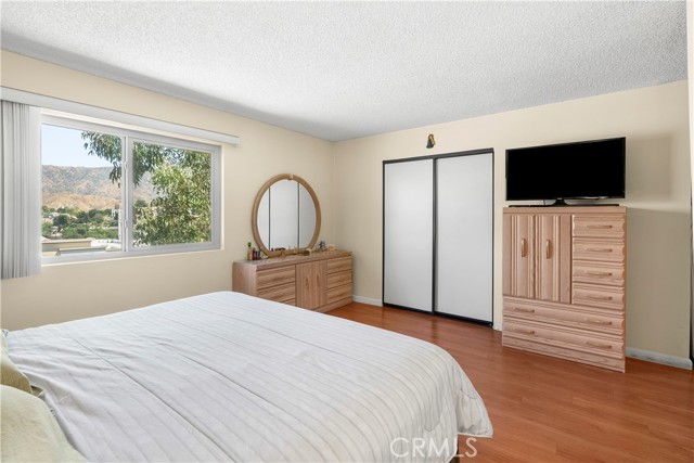 Detail Gallery Image 16 of 26 For 10480 Sunland #20,  Sunland,  CA 91040 - 3 Beds | 2/1 Baths