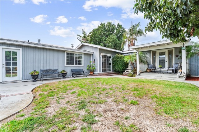 Detail Gallery Image 30 of 40 For 9488 Foster Rd., Bellflower,  CA 90706 - 3 Beds | 2 Baths