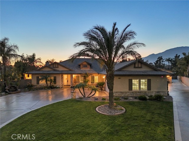 6822 Foxtail Court, Rancho Cucamonga CA: https://media.crmls.org/medias/893fc02e-f2f5-459d-ad2b-76fbf4929d63.jpg