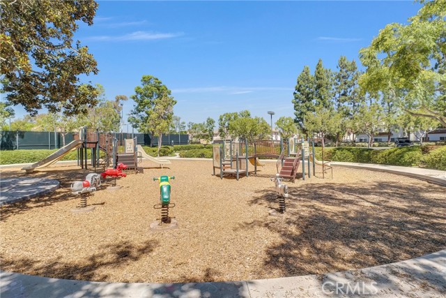15 Birchwood, Irvine CA: https://media.crmls.org/medias/893fd0b0-aeec-46d0-959f-0c47aeaaa82d.jpg