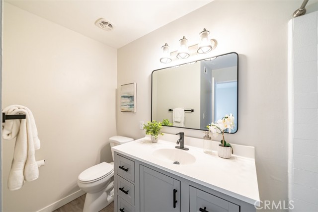 Detail Gallery Image 37 of 55 For 111 Danbury Lane, Costa Mesa,  CA 92626 - 3 Beds | 2 Baths