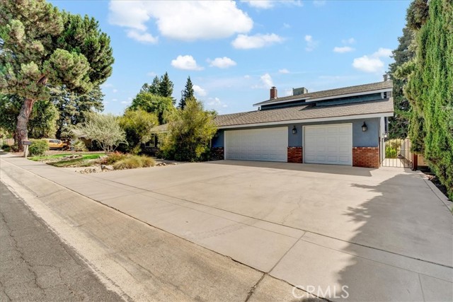 1328 S Cotta Street, Visalia CA: https://media.crmls.org/medias/89418b72-51e9-4be3-afc2-fc5ae763449a.jpg