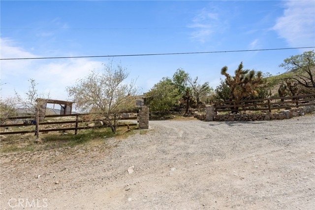 9075 Mesa Vista Street, Apple Valley CA: https://media.crmls.org/medias/8941b536-b075-4c71-816b-924edf39c2c6.jpg