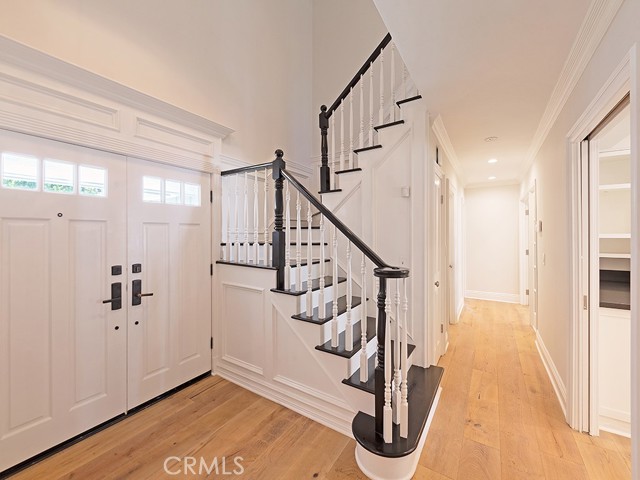 Detail Gallery Image 5 of 50 For 5463 Katherine, Sherman Oaks,  CA 91401 - 5 Beds | 3 Baths