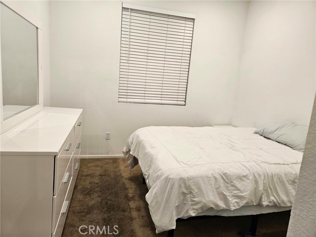 Front Image Thumbnail for CRSR26176957