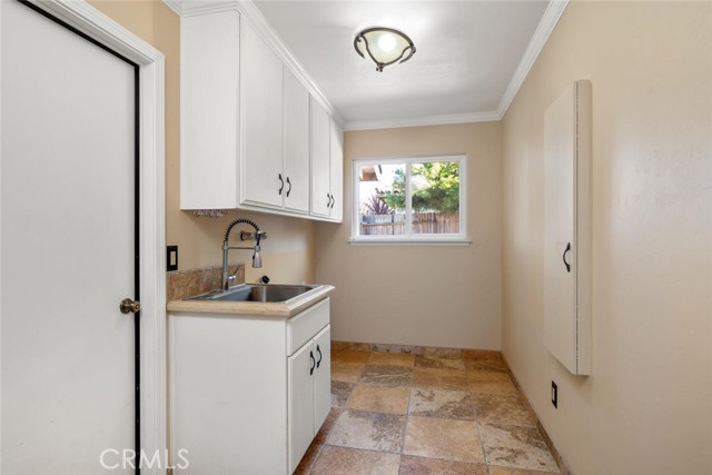 Detail Gallery Image 27 of 40 For 954 Burlington Dr, Santa Maria,  CA 93455 - 4 Beds | 2/1 Baths