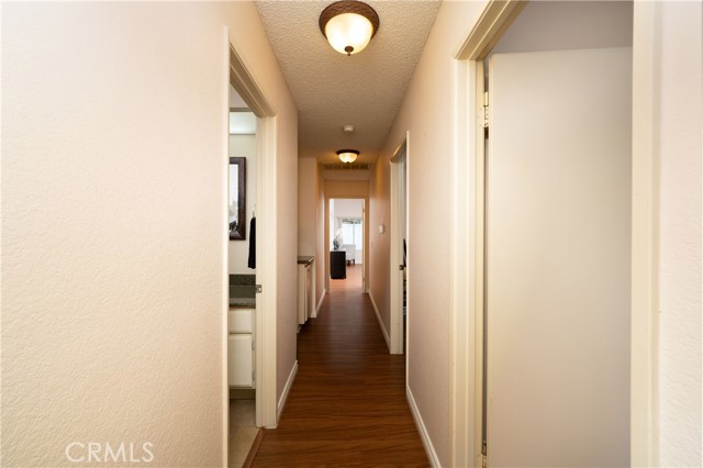 Detail Gallery Image 15 of 36 For 957 Stonehenge Cir, Corona,  CA 92881 - 3 Beds | 2 Baths