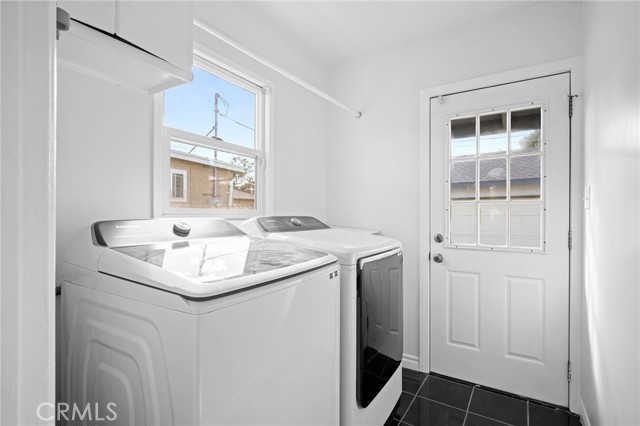 Detail Gallery Image 23 of 30 For 6637 Capps, Reseda,  CA 91335 - 3 Beds | 2/1 Baths