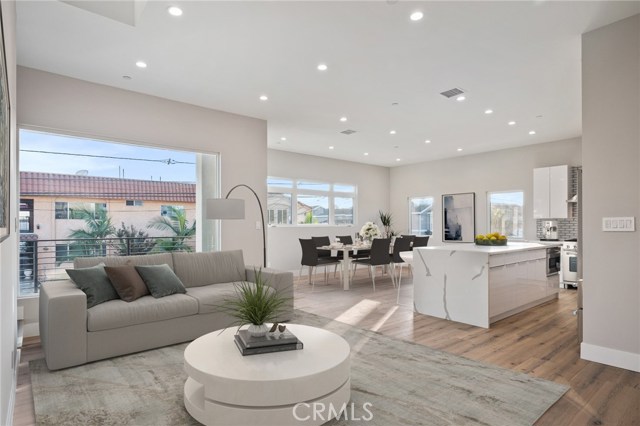 2321 Vanderbilt Lane, Redondo Beach, California 90278, 6 Bedrooms Bedrooms, ,2 BathroomsBathrooms,Residential,Sold,Vanderbilt,CV20231019