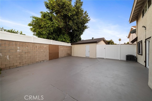 Detail Gallery Image 44 of 52 For 12759 Elkwood St, North Hollywood,  CA 91605 - 4 Beds | 3 Baths